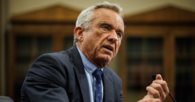 Over 1,000 HHS staffers call on Trump to fire RFK Jr. for “endangering the nation’s health”